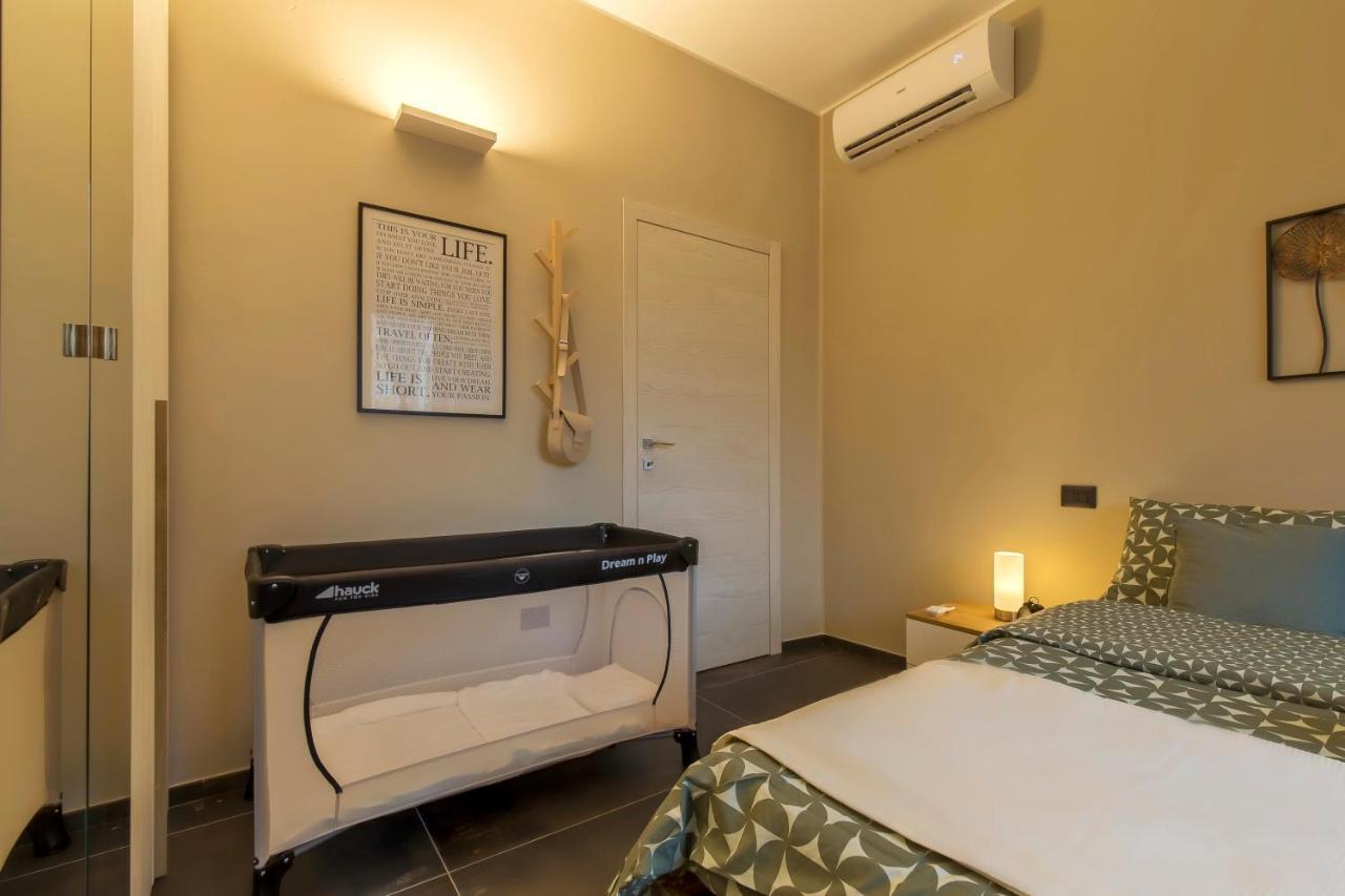 Modern & Bright 2 Bedroom Flat 50M From M4 Stop Mailand Exterior foto
