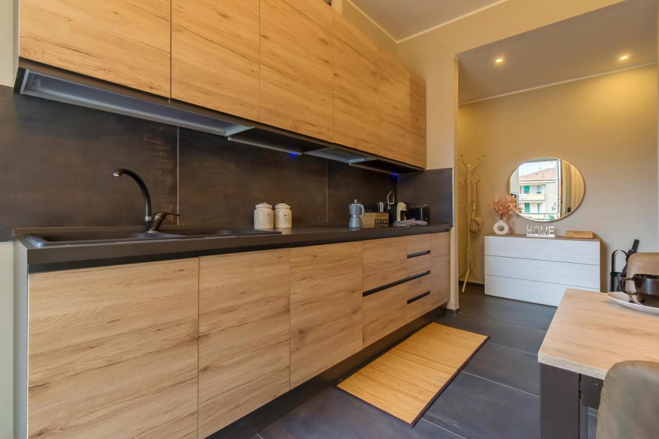 Modern & Bright 2 Bedroom Flat 50M From M4 Stop Mailand Exterior foto