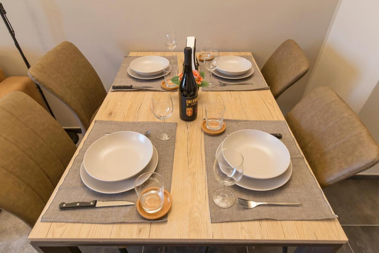 Modern & Bright 2 Bedroom Flat 50M From M4 Stop Mailand Exterior foto